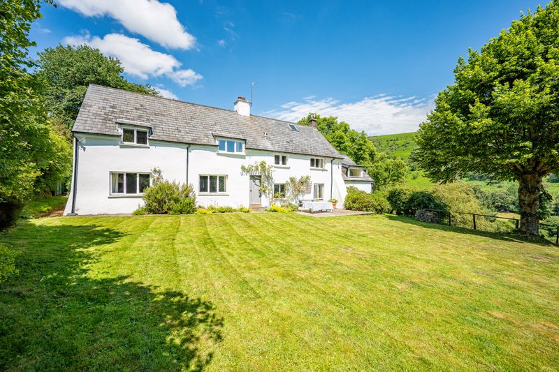 Rear Elevation and Garden- click for photo gallery